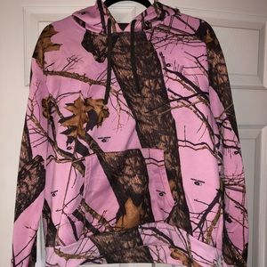 Mossy oak pink sweat shirt